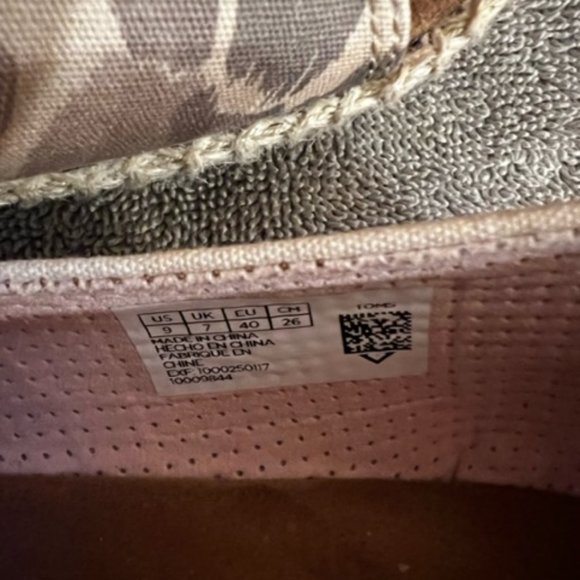 Toms Tan/brown/cream espadrilles sz US 9 - Picture 7 of 7